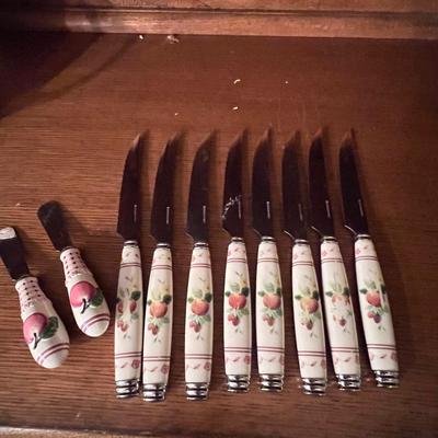 Pfaltzgraff ‘Delicious’ - Large Set of Dinnerware & More (FEC2-RG)