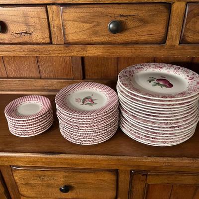 Pfaltzgraff ‘Delicious’ - Large Set of Dinnerware & More (FEC2-RG)