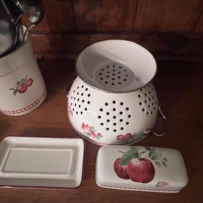 Pfaltzgraff ‘Delicious’ - Large Set of Dinnerware & More (FEC2-RG)