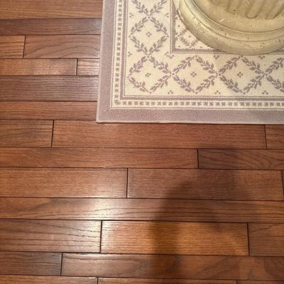 Traditional Rug. ( Rug only)