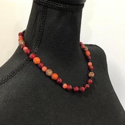 Very nice multicolored, polished stone type fashion necklace