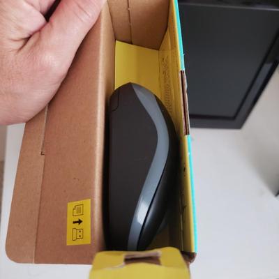 Samsung 21" TV, Two Logitech Keyboards/Mouse and Rolling Storage (BR3-KD)