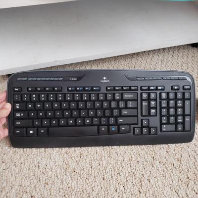 Samsung 21" TV, Two Logitech Keyboards/Mouse and Rolling Storage (BR3-KD)