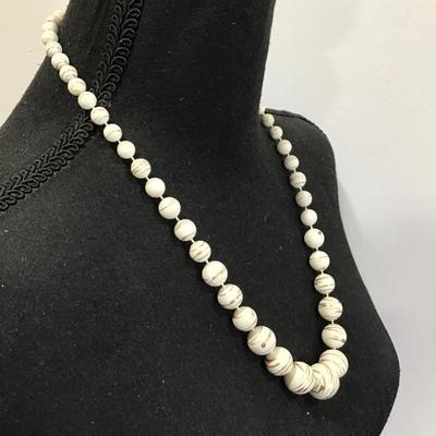 Very nice white beaded fashion, statement necklace