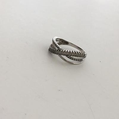 925 marked beautiful ring