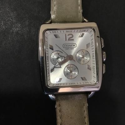 Women’s coach watch