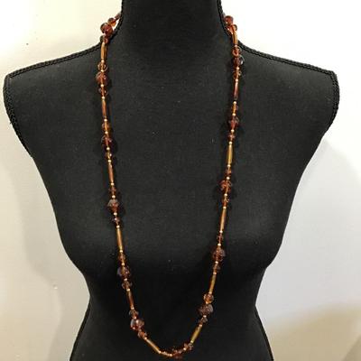 Very nice fashion, statement necklace