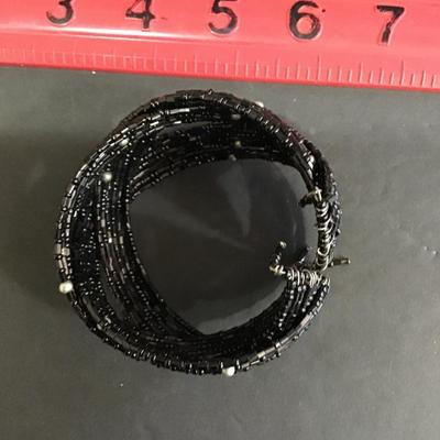 Black glass beaded bracelet