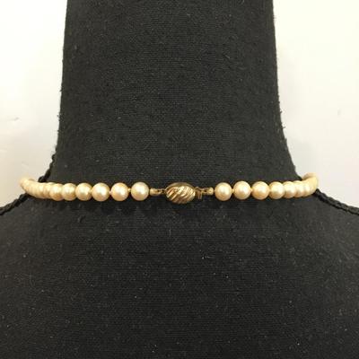 Vintage Marvella, faux pearl necklace, elegant