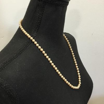Vintage Marvella, faux pearl necklace, elegant