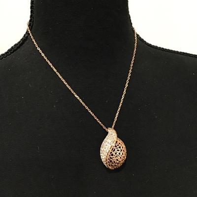 Gorgeous 18 karat, RGP necklace