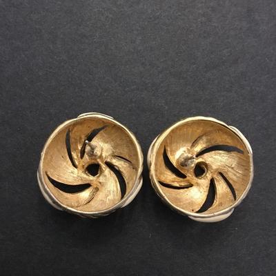 Vintage, gold, toned cream, enameled stud earrings