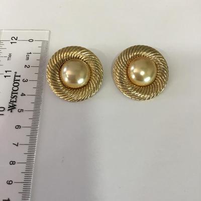 Vintage clip on earrings