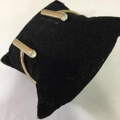 Cute vintage rhinestone cuff bracelet, gold toned