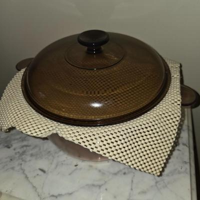 Brown vision ware Dutch oven