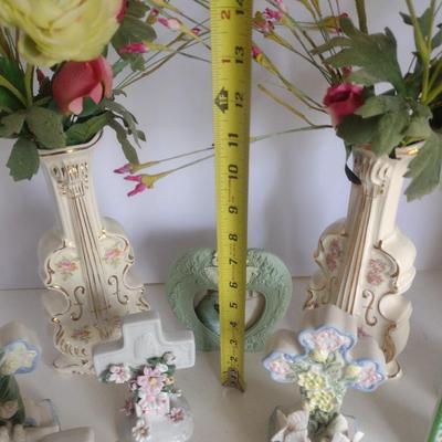 Collection of Vintage Porcelain Home Decor Items