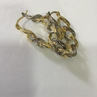Beautiful, silver and gold toned, chain-link hoop earrings