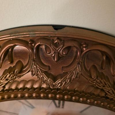 Decorative wall clock