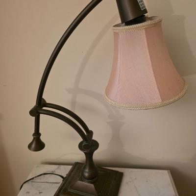 Adjustable metal desk lamp