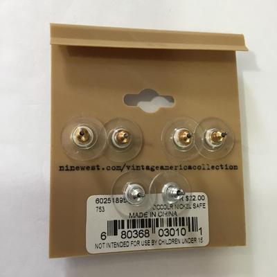 Stone stud earrings