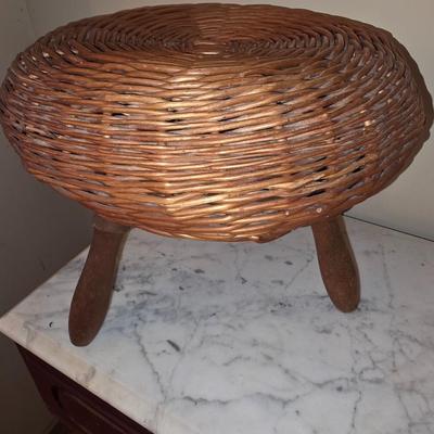Wicker foot stool