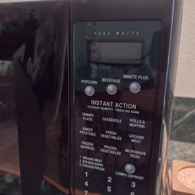 Sharp 1200 Watt Microwave Oven