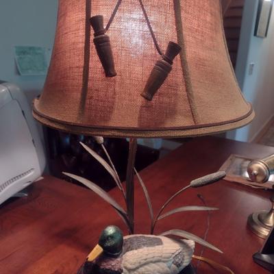 Duck on Pond Desk Lamp with Shade