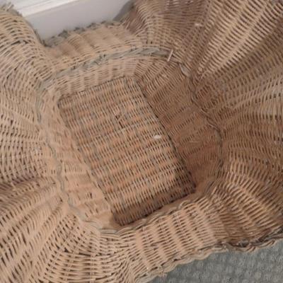 Large Wicker Weave Basket
