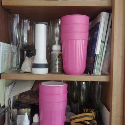 Kitchen Contents (See All Pictures)