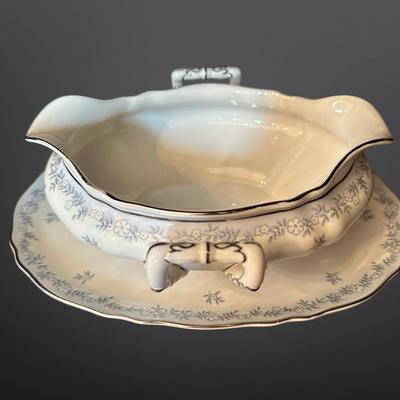 Franconia Delphine China Set – Service for 14