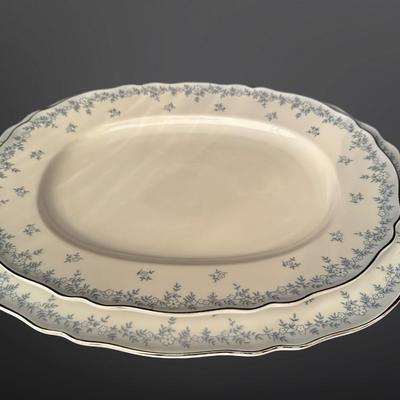 Franconia Delphine China Set – Service for 14