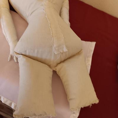 ANTIQUE DOLL