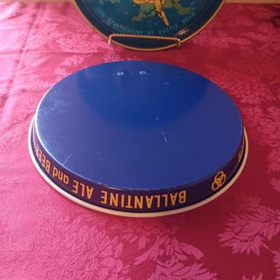 2 METAL SERVING TRAYS