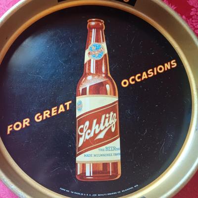 VINTAGE SCHLITZ METAL SERVING TRAY