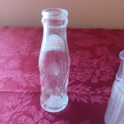 SMALL VINTAGE AND ANTIQUE BOTTLES