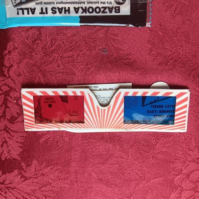 SEALED JAWS 3-D TRADING CARDS WITH 3-D GLASSES