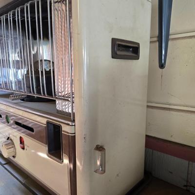 Vintage Sears Kerosene Heater – Model 40206, 9,300 BTU