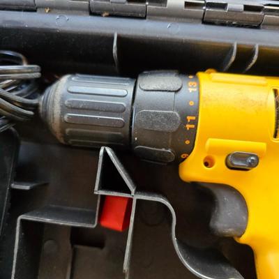 DeWalt DC750 9.6V Cordless Drill/Driver Kit with Charger & Case