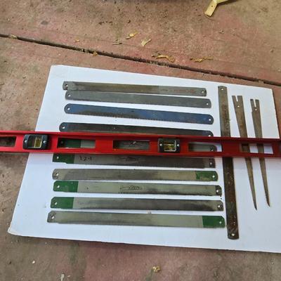 Spartan KutAll Saw Blades & Red Spirit Level