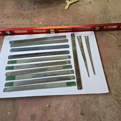 Spartan KutAll Saw Blades & Red Spirit Level