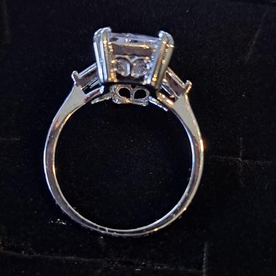 Fashion Ring