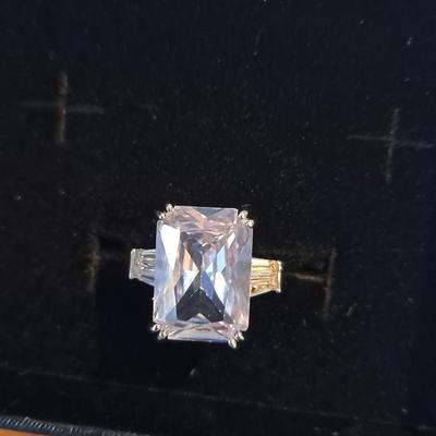 Fashion Ring