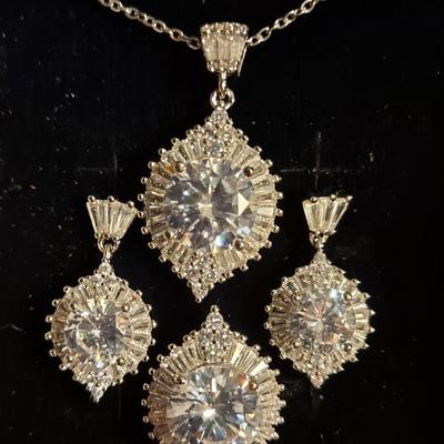 Moissanite Ring Set