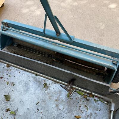 Sale Photo Thumbnail #1774: Works well. Needs something to tow it