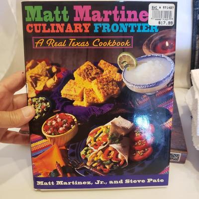 Invicta Trivet, Creativeco-op, Cookbooks and More! (D-KD)