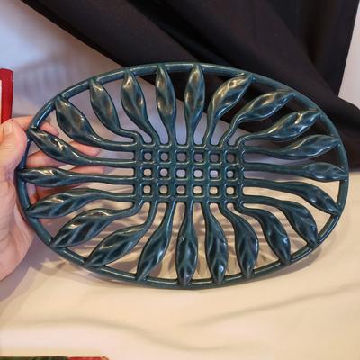 Invicta Trivet, Creativeco-op, Cookbooks and More! (D-KD)