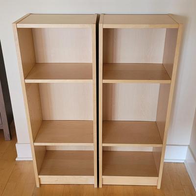Pair of Wooden Shelves (LE-EL)