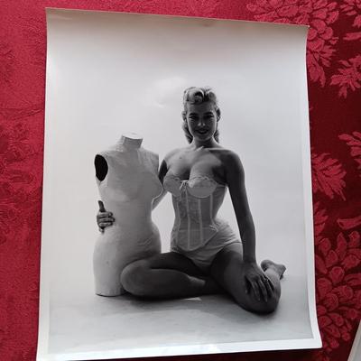 MISC 8 X 10 PROMO PHOTOS