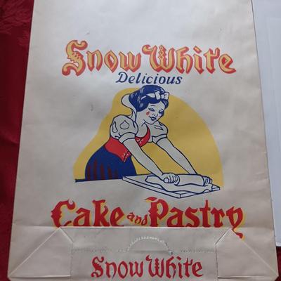 VINTAGE GLOW IN THE DARK SNOW WHITE CAK-PASTRY BAGS AND MICKEY MOUSE POSTAGE STAMPS