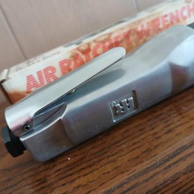 BRAND NEW! Ingersoll Rand IR107 3/8" Drive Air Ratchet Wrench – With Box